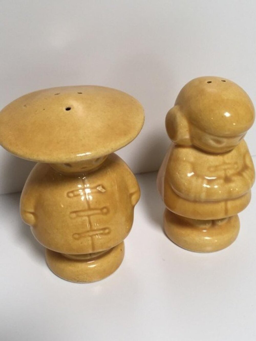 Vintage MCM Ceramic Asian Boy Girl Salt Pepper Shakers 1950s Gibson California